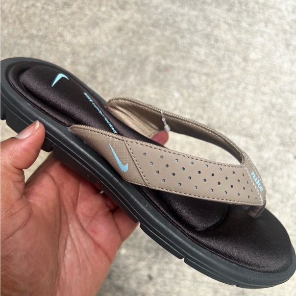 WMNS NIKE COMFORT THONG KHAKI PALE BLUE BLACK WHITE FOOTBEDS FOOT BED - Picture 7 of 15